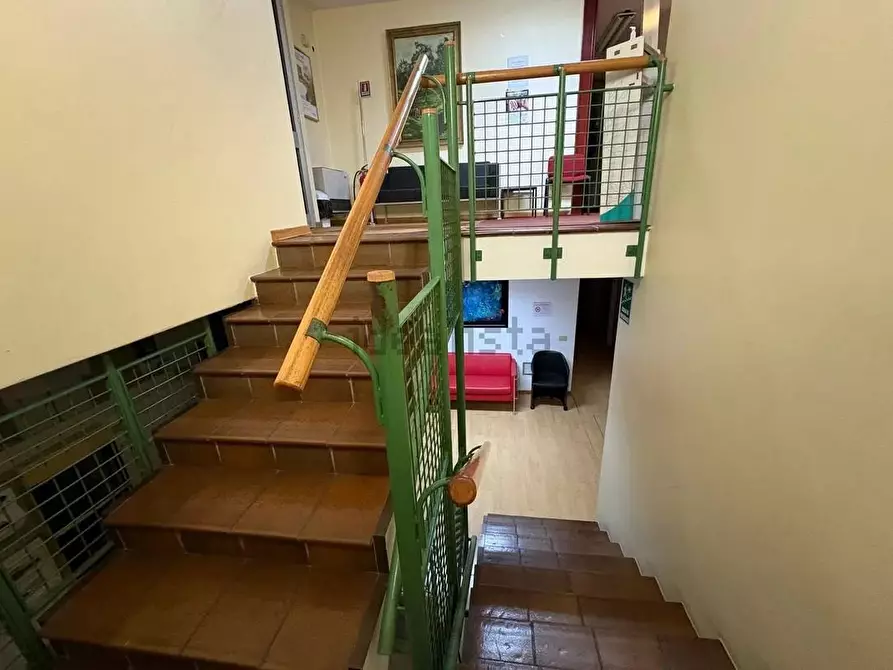 Immagine 11 di Palazzo in vendita  a Viareggio