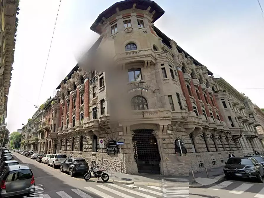 appartamento in vendita a Milano in zona XXII Marzo