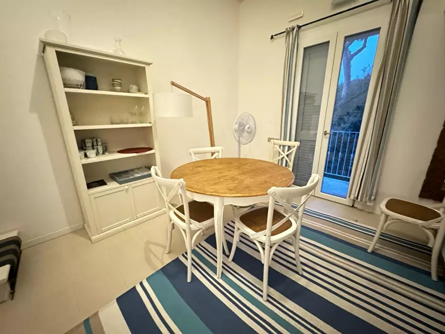 Immagine 3 di Appartamento in vendita  a Forte Dei Marmi