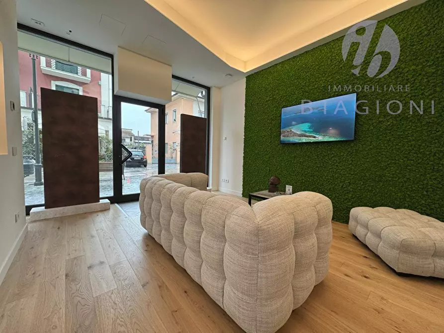 Immagine 16 di Appartamento in vendita  a Forte Dei Marmi