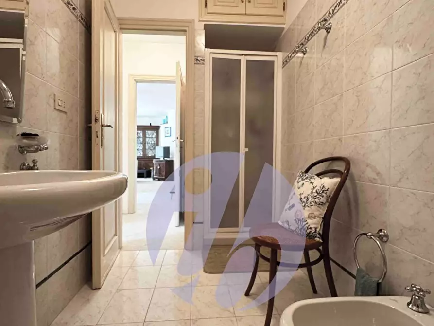 Immagine 18 di Casa bifamiliare in vendita  a Pietrasanta