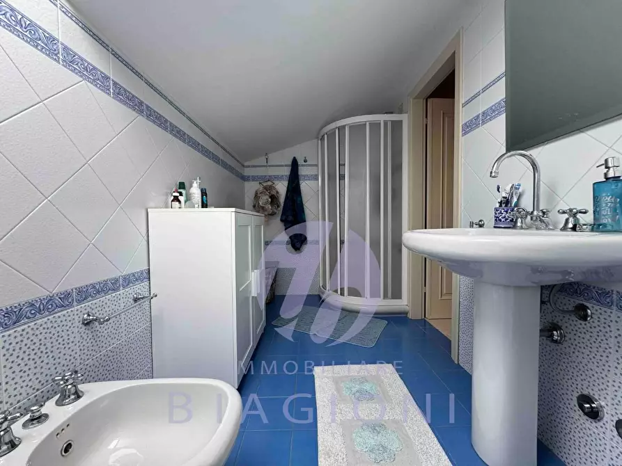 Immagine 30 di Casa bifamiliare in vendita  a Pietrasanta