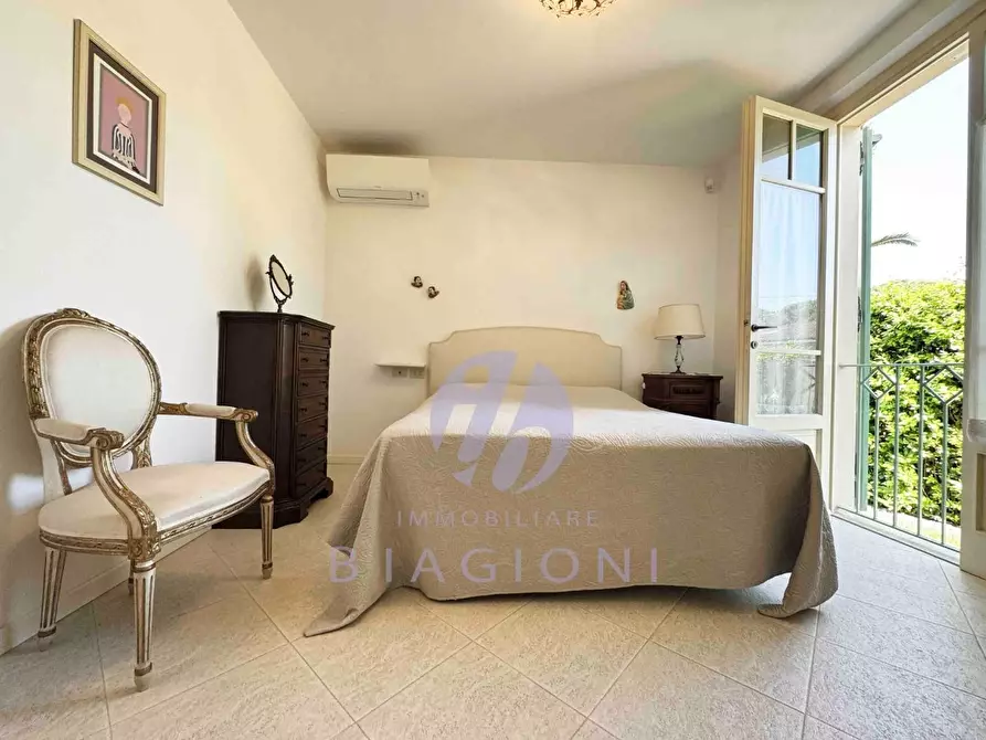 Immagine 13 di Casa bifamiliare in vendita  a Pietrasanta