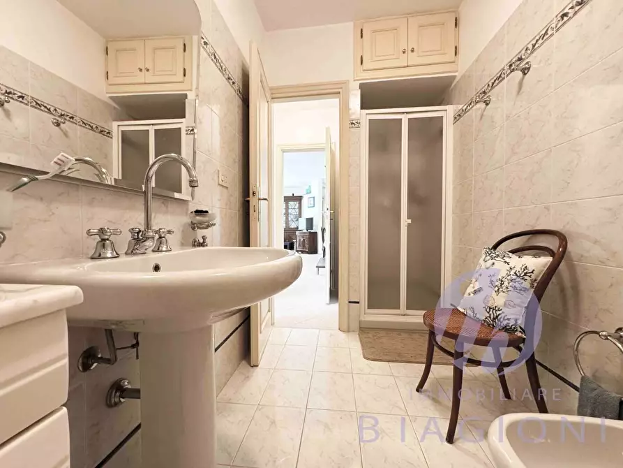 Immagine 19 di Casa bifamiliare in vendita  a Pietrasanta