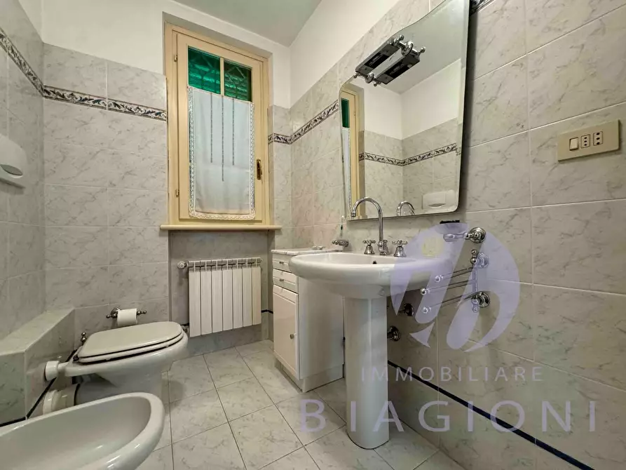 Immagine 17 di Casa bifamiliare in vendita  a Pietrasanta