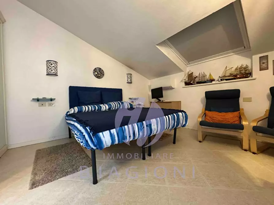 Immagine 26 di Casa bifamiliare in vendita  a Pietrasanta