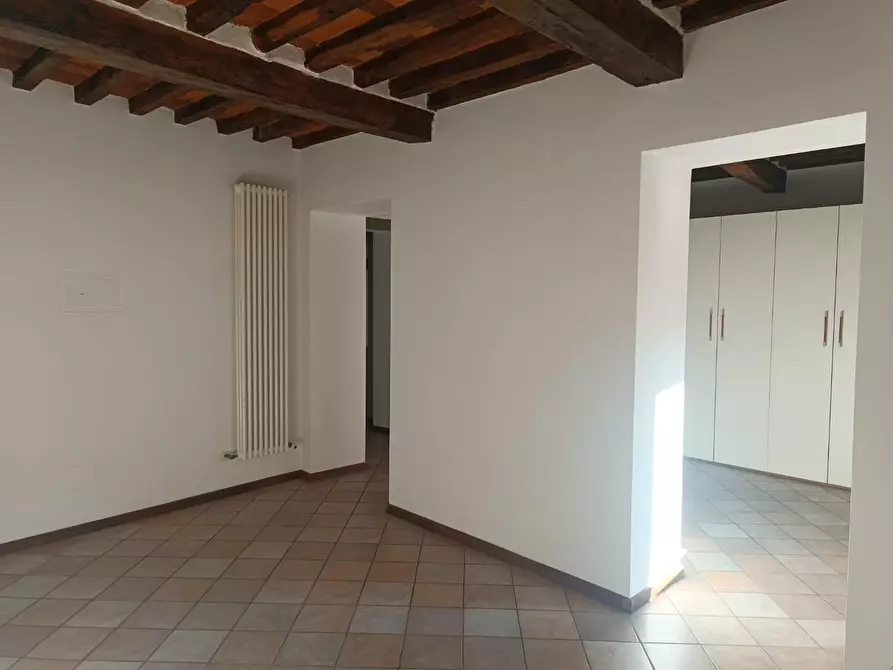 Immagine 12 di Appartamento in vendita  a Gallicano