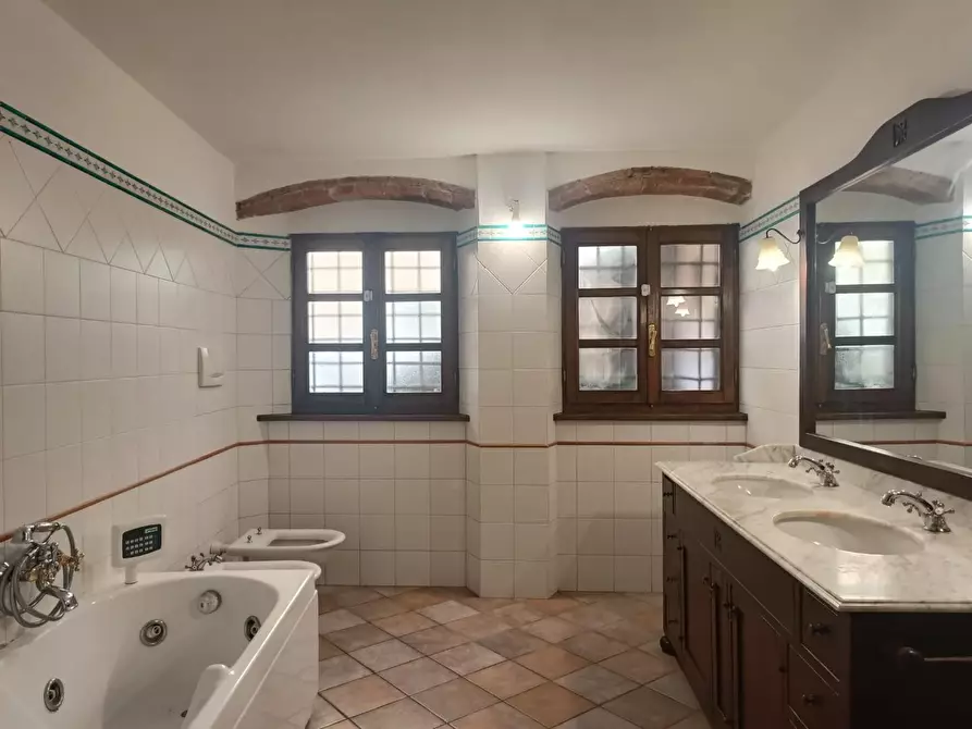 Immagine 15 di Appartamento in vendita  a Gallicano