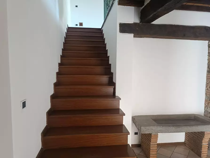 Immagine 17 di Appartamento in vendita  a Gallicano