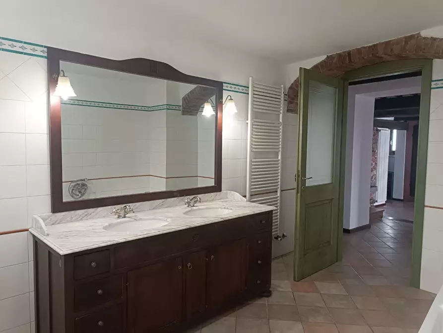 Immagine 16 di Appartamento in vendita  a Gallicano