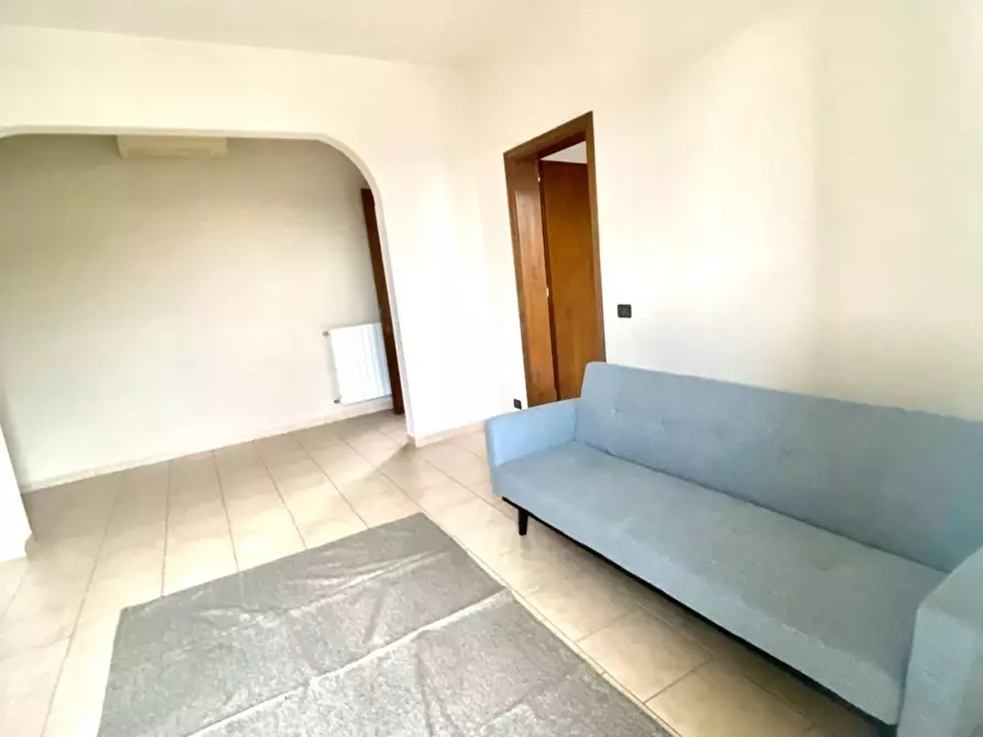 Immagine 3 di Appartamento in vendita  a Massa