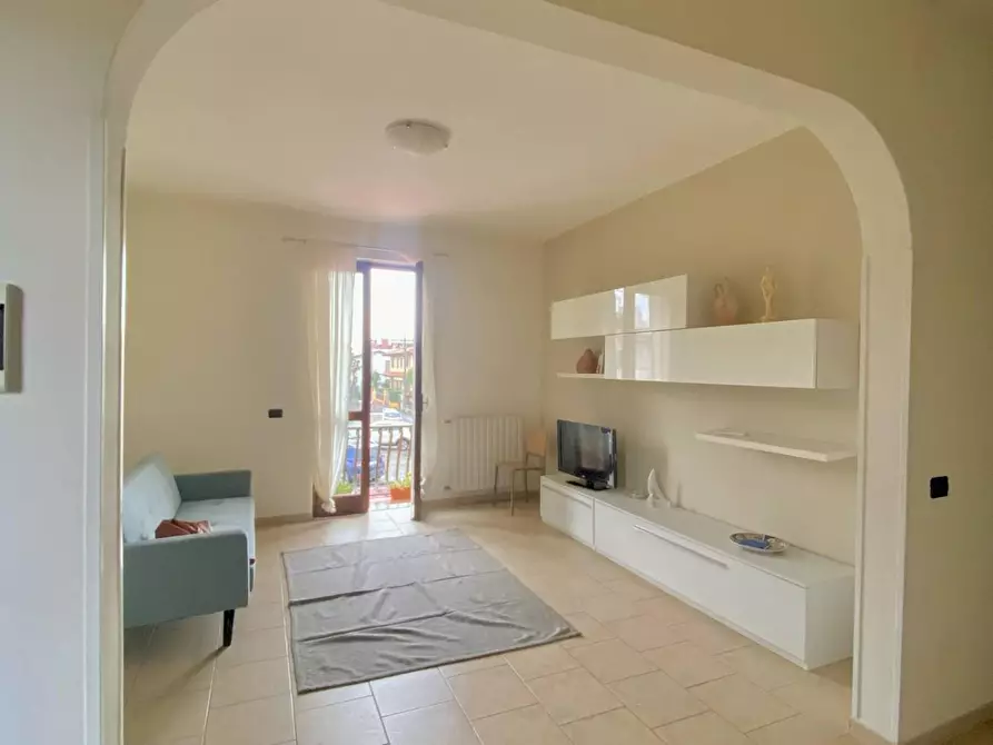 Immagine 1 di Appartamento in vendita  a Massa