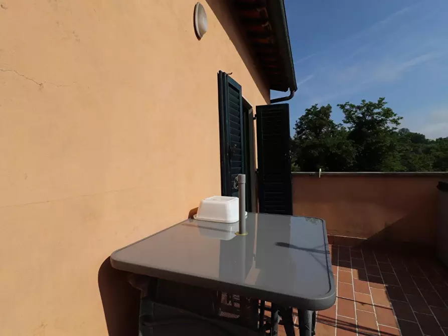 Immagine 25 di Appartamento in vendita  a Siena