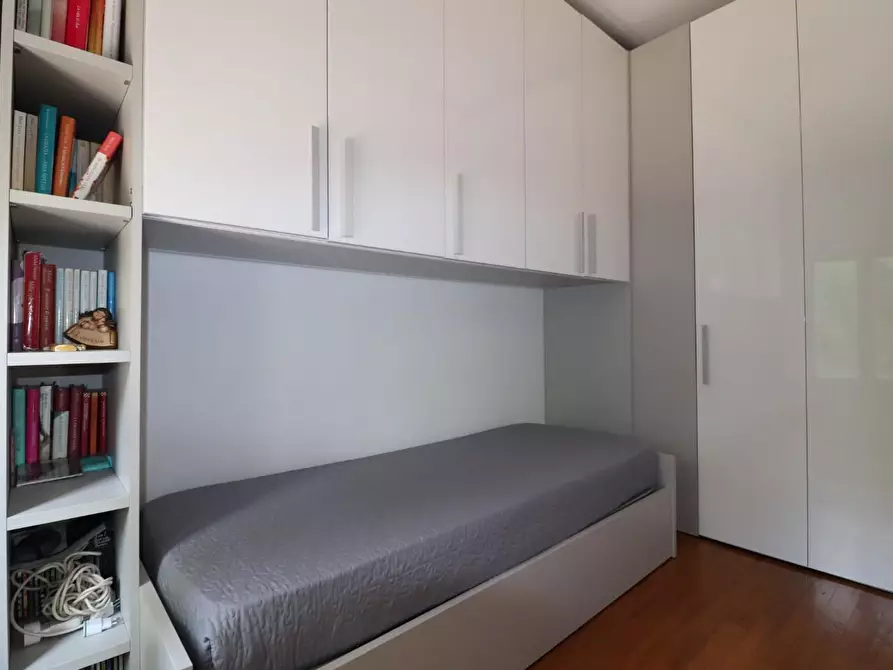 Immagine 17 di Appartamento in vendita  a Siena