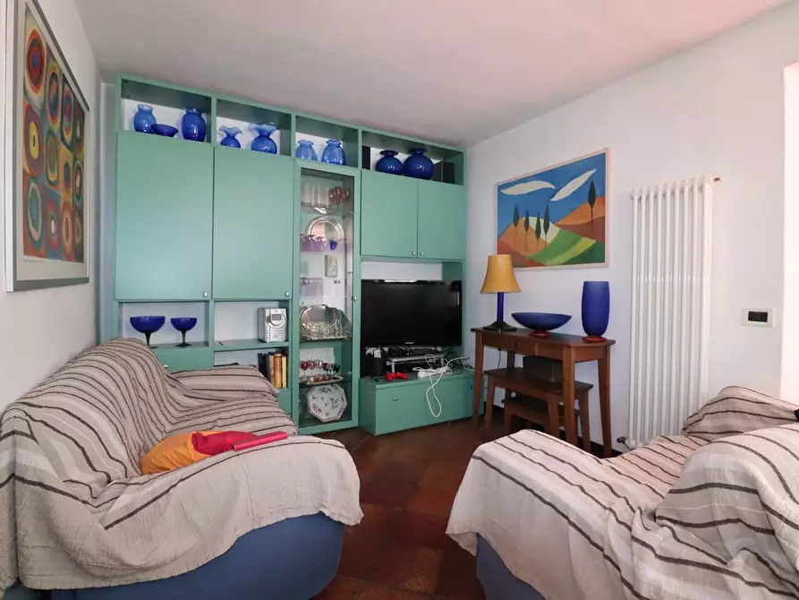 Immagine 8 di Appartamento in vendita  a Siena