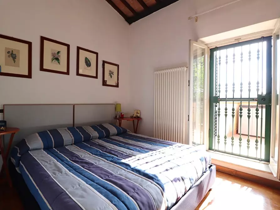 Immagine 22 di Appartamento in vendita  a Siena