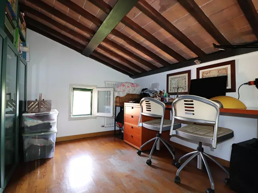 Immagine 44 di Appartamento in vendita  a Siena