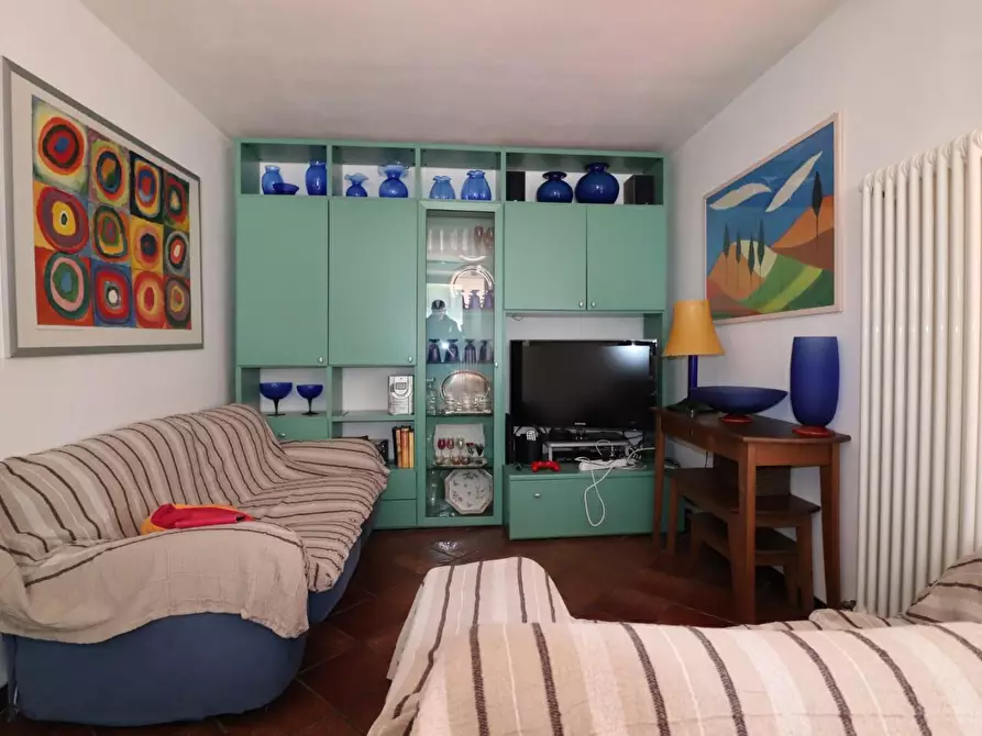 Immagine 9 di Appartamento in vendita  a Siena