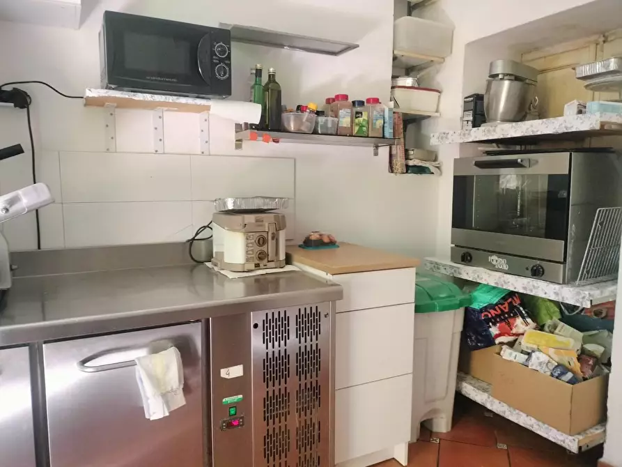 Immagine 8 di Bar / Ristorante in vendita  a Massa