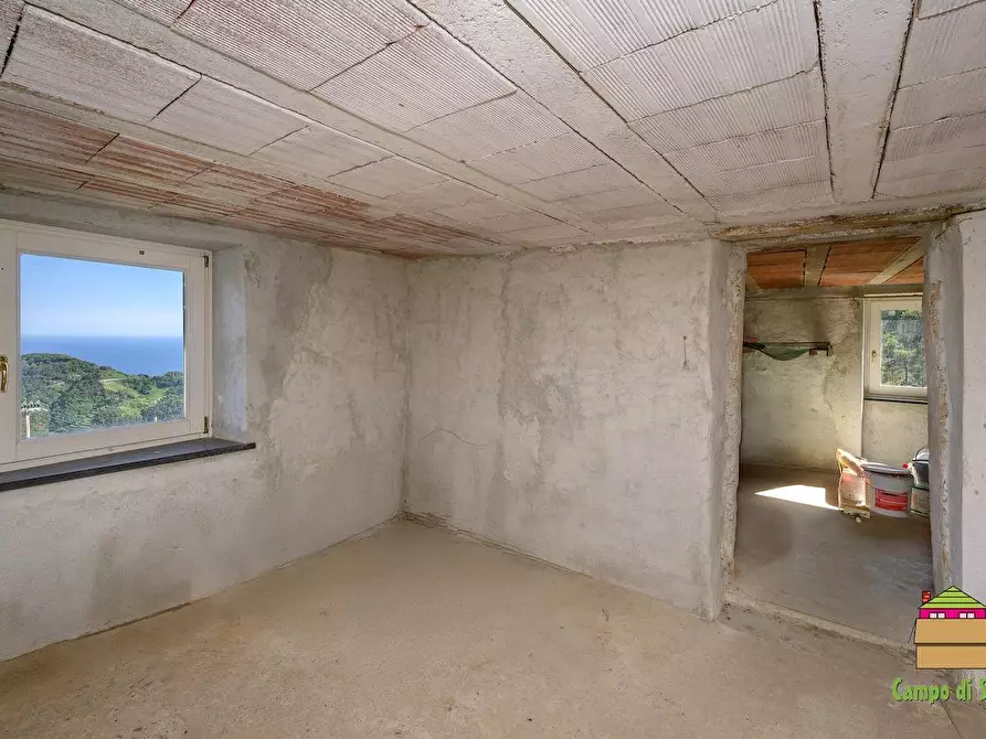 Immagine 39 di Casa semindipendente in vendita  a Vernazza
