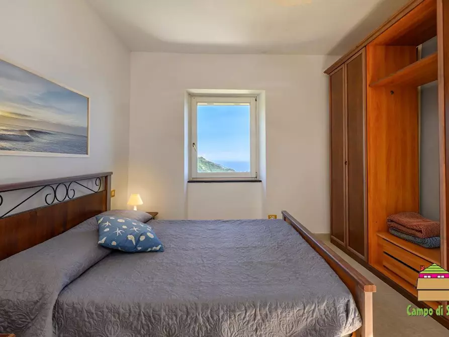 Immagine 29 di Casa semindipendente in vendita  a Vernazza