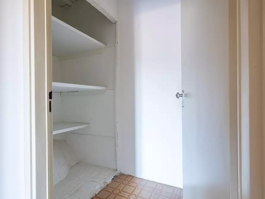 Immagine 19 di Appartamento in vendita  a Buti