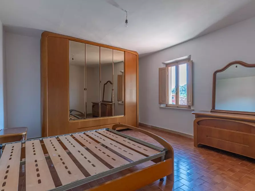 Immagine 10 di Appartamento in vendita  a Buti