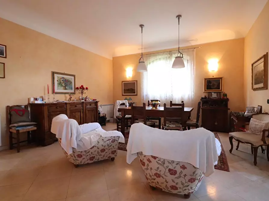 Immagine 11 di Casa bifamiliare in vendita  a Siena