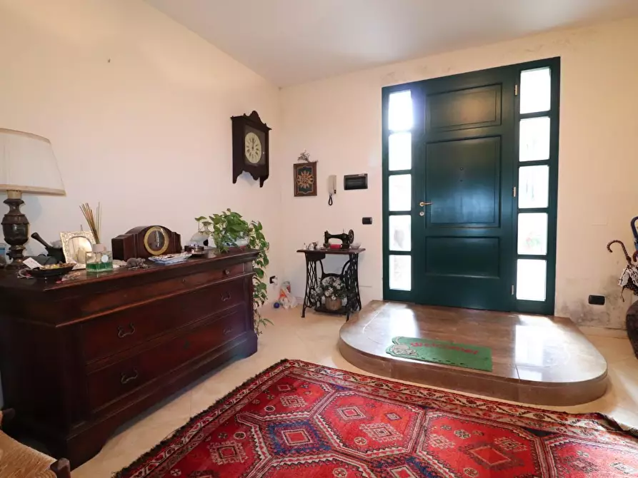 Immagine 6 di Casa bifamiliare in vendita  a Siena