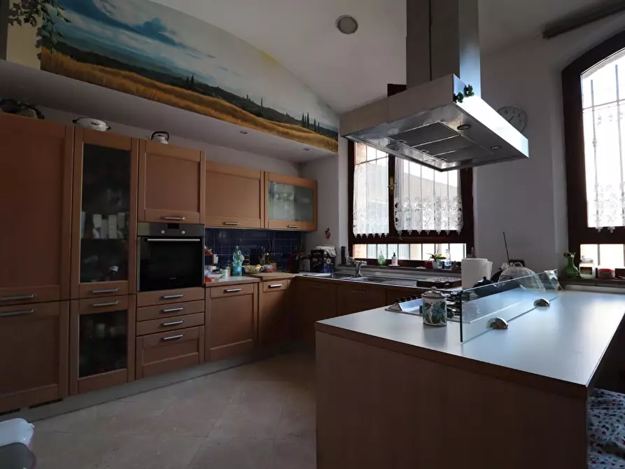 Immagine 15 di Casa bifamiliare in vendita  a Siena