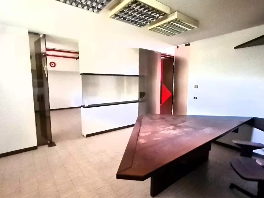 Immagine 2 di Ufficio in vendita  a Vinci