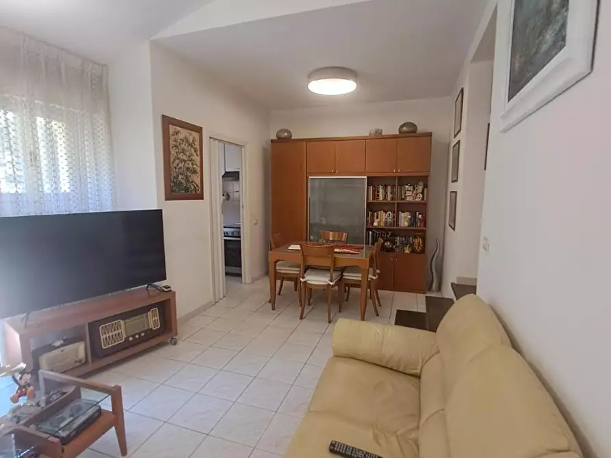 Immagine 10 di Appartamento in vendita  a Pisa