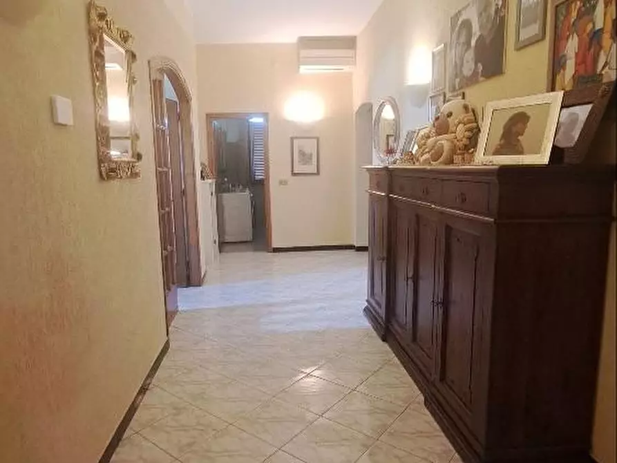 Immagine 14 di Casa colonica in vendita  a Pontedera