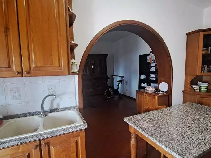 Immagine 24 di Casa colonica in vendita  a Pontedera