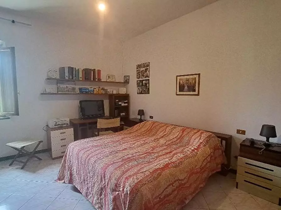 Immagine 29 di Casa colonica in vendita  a Pontedera
