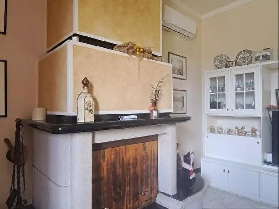 Immagine 19 di Casa colonica in vendita  a Pontedera