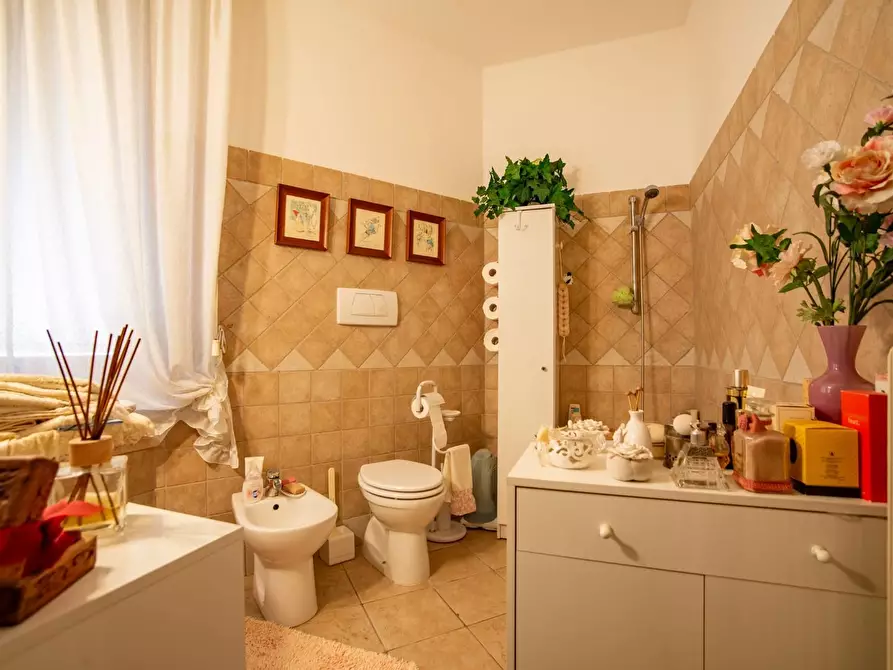 Immagine 12 di Mansarda in vendita  a Siena