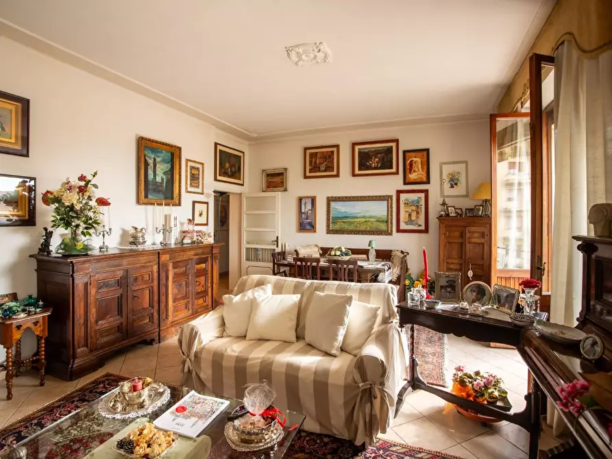 Immagine 3 di Mansarda in vendita  a Siena