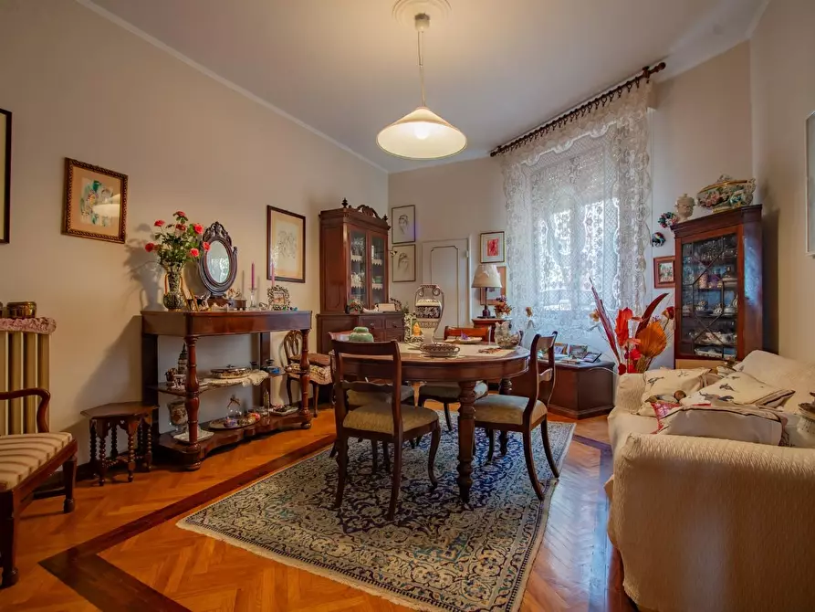 Immagine 7 di Mansarda in vendita  a Siena