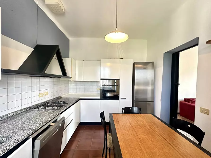 Immagine 18 di Appartamento in vendita  a Lucca