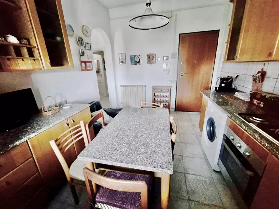 Immagine 12 di Appartamento in vendita  a Cascina