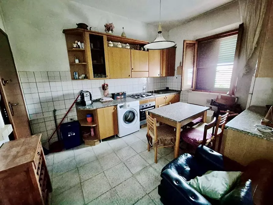 Immagine 2 di Appartamento in vendita  a Cascina