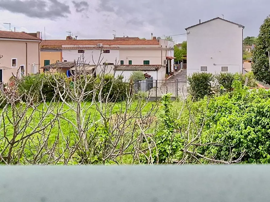 Immagine 15 di Appartamento in vendita  a Cascina