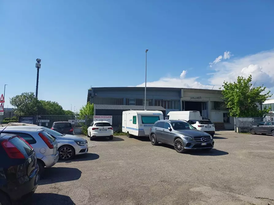 Immagine 6 di Capannone industriale in vendita  a Pontedera