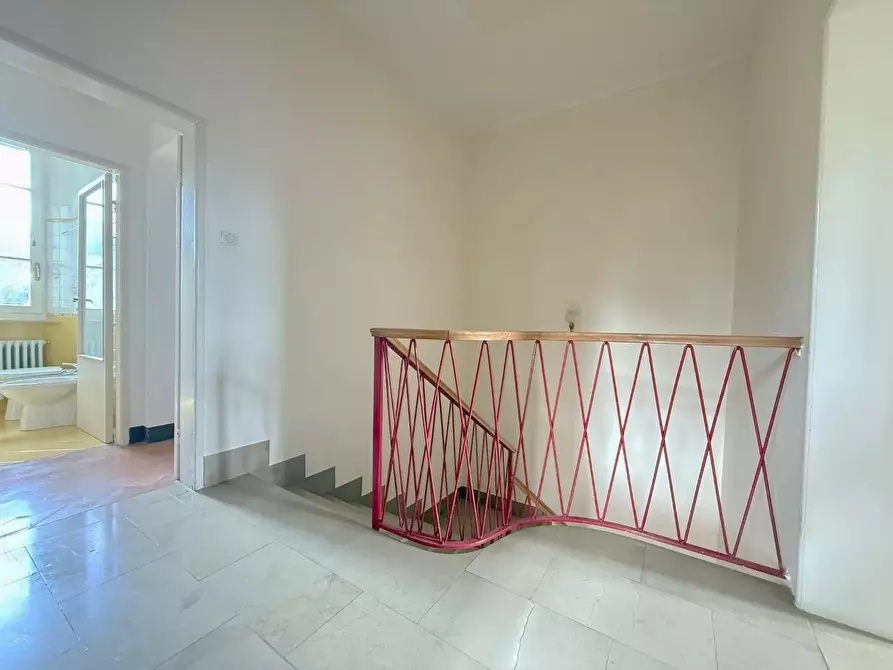 Immagine 20 di Villa in vendita  a Siena