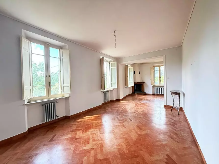 Immagine 16 di Villa in vendita  a Siena