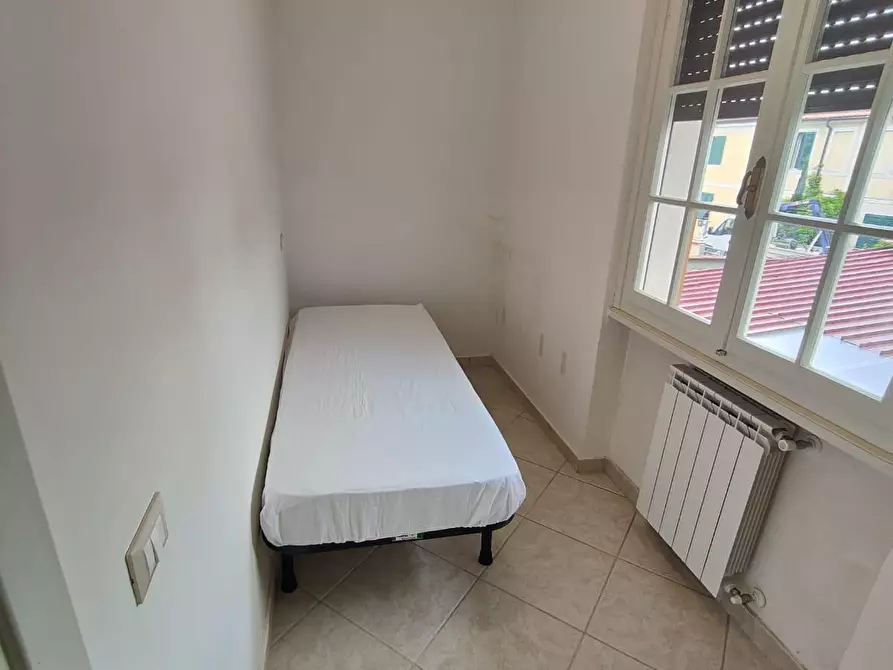 Immagine 12 di Appartamento in vendita  a Viareggio