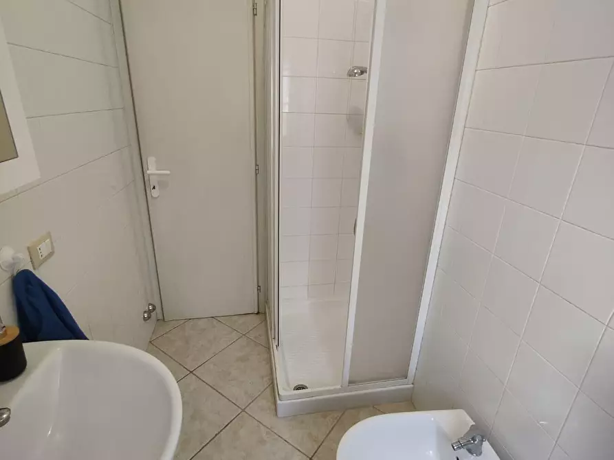 Immagine 10 di Appartamento in vendita  a Viareggio