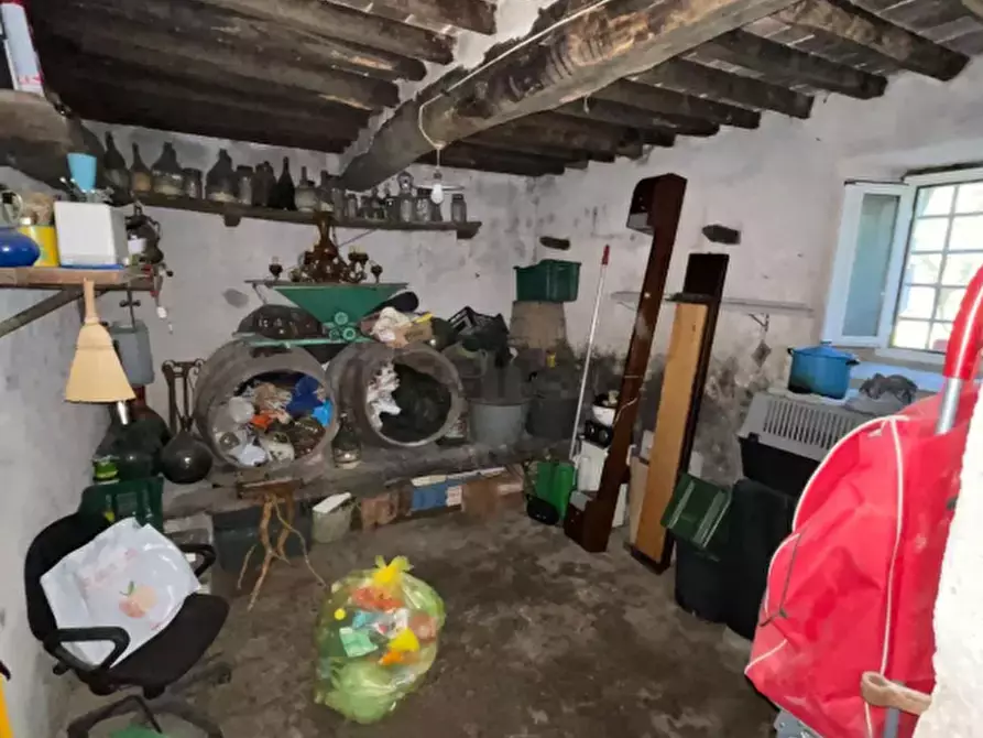 Immagine 9 di Casa semindipendente in vendita  a Seravezza