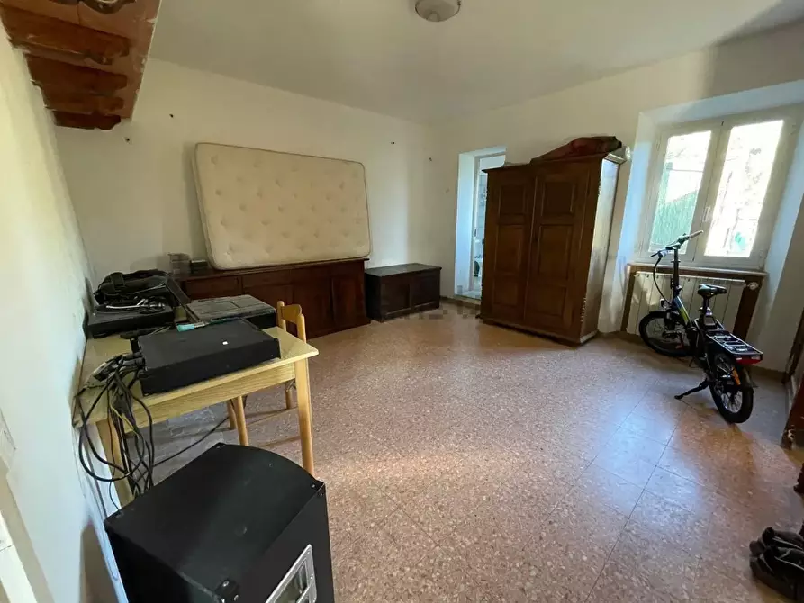 Immagine 8 di Casa semindipendente in vendita  a Seravezza